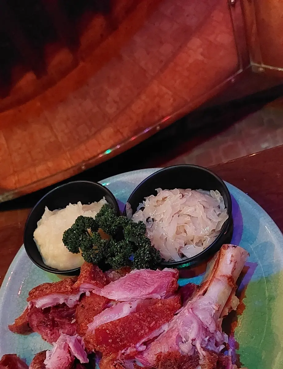 Hops Brewhouse Pattaya в Паттайе — фото 8