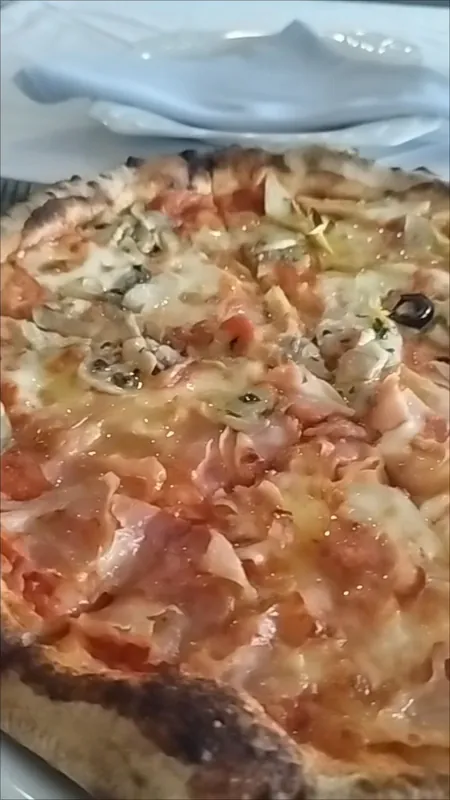 Al Fiore ristorante italiano pizza & wine cellar в Паттайе — фото 14