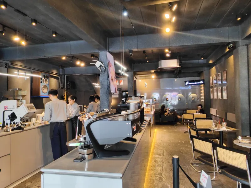 Sunset Coffee Roasters @Flagship Store в Паттайе — фото 10