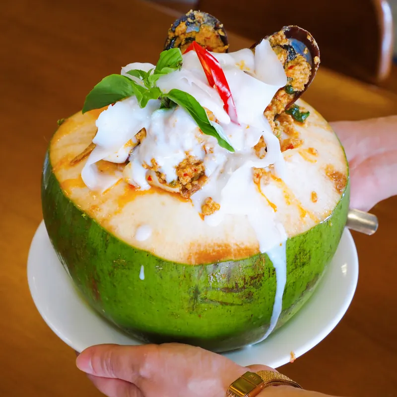 Khun Mae Seafood Kitchen Pattaya в Паттайе — фото 11