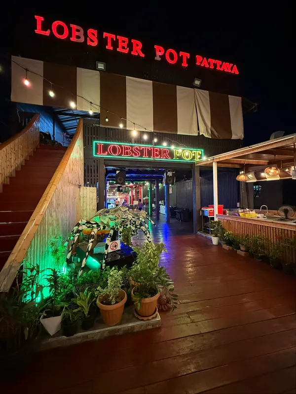 Lobster pot seafood в Паттайе