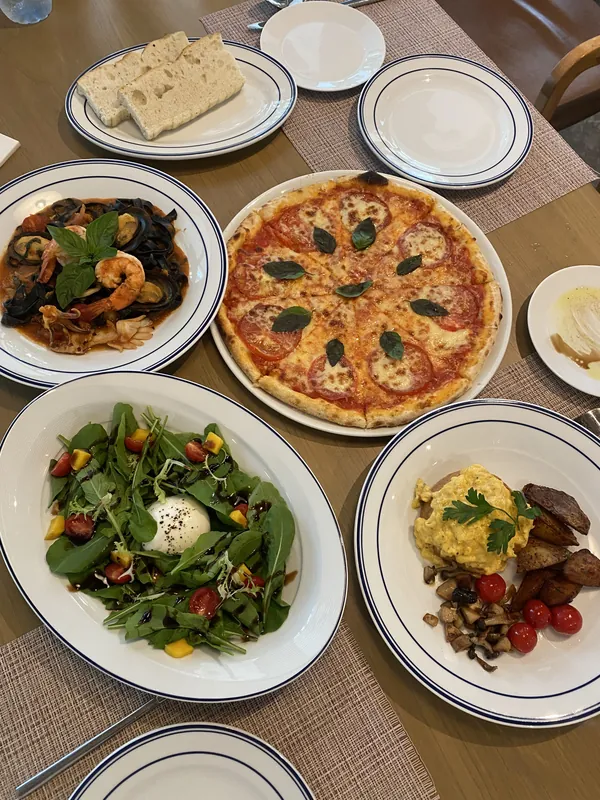 Lucus Restaurant в Паттайе — фото 17
