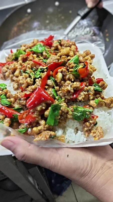 OMG Thai Restaurant and Cooking School в Паттайе — фото 12