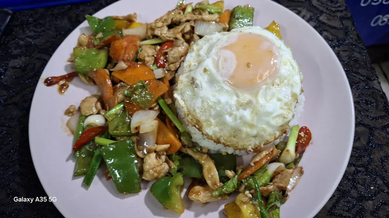OMG Thai Restaurant and Cooking School в Паттайе — фото 8