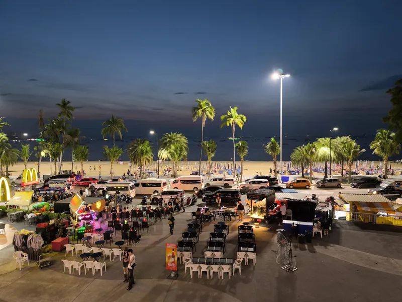Peshwa Restaurant Pattaya в Паттайе — фото 7