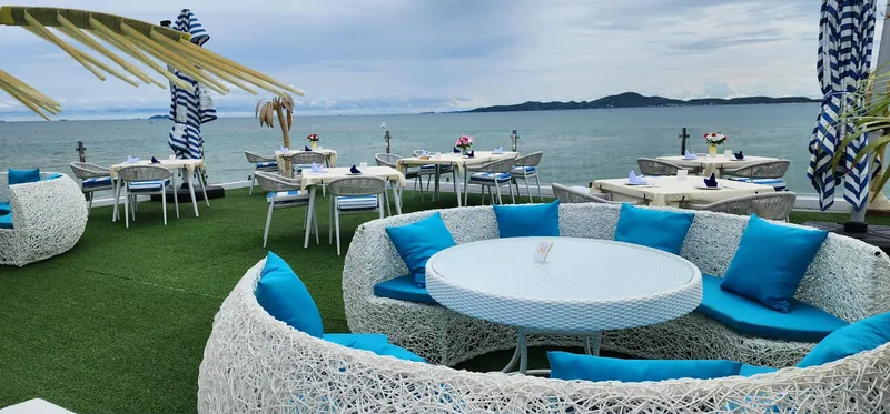 The VIEW Pattaya Restaurant в Паттайе — фото 19