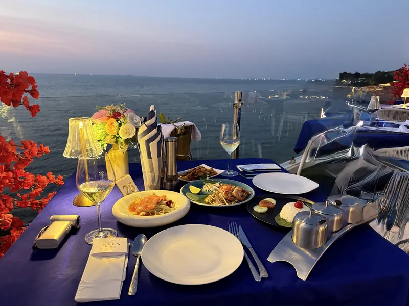 The VIEW Pattaya Restaurant в Паттайе — фото 13