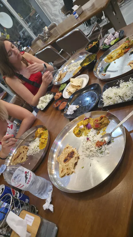 Tulsi Lala Raghuvanshi Restaurant Pattaya в Паттайе — фото 15