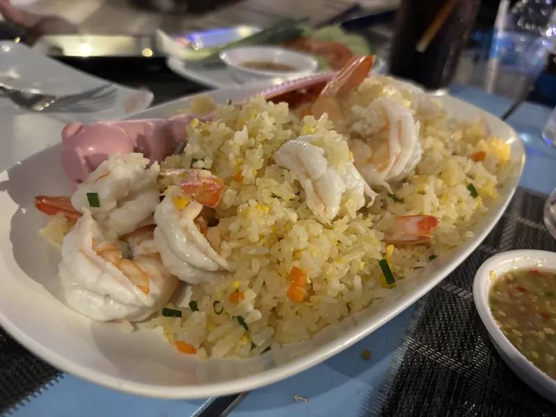 View D Seafood Naklua By Da-Te วิวดี ซีฟู้ด นาเกลือ บายดาเต้ в Паттайе — фото 10
