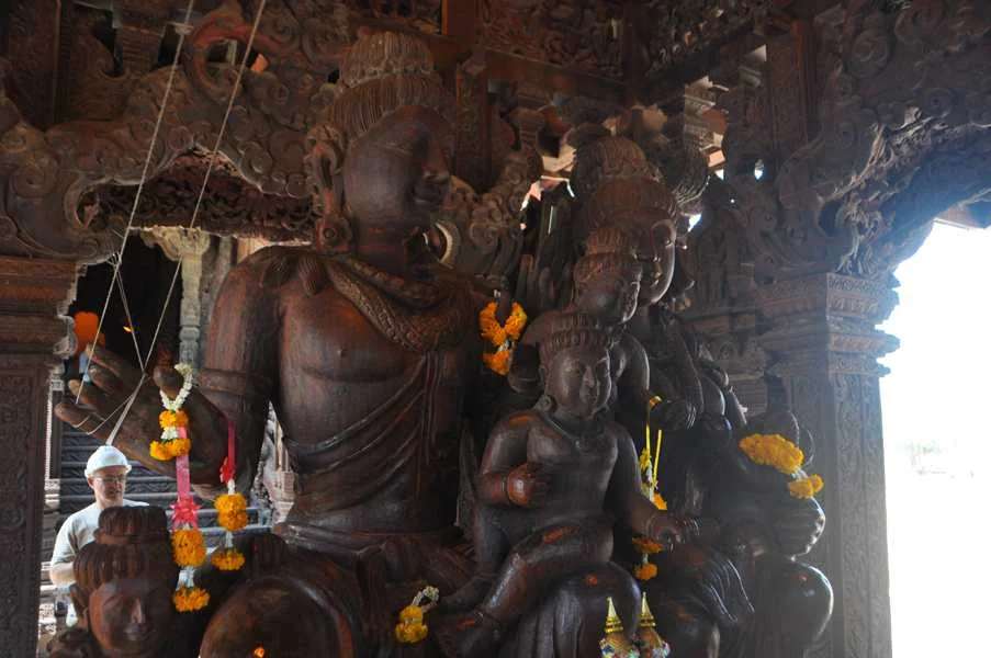 Храм истины в Паттайе — фото экскурсии 20
